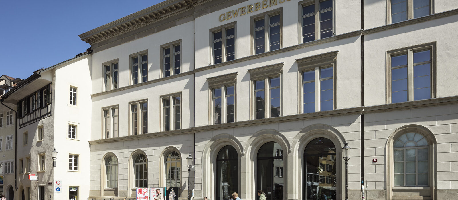 Museumsgebäude / Fassade / Front